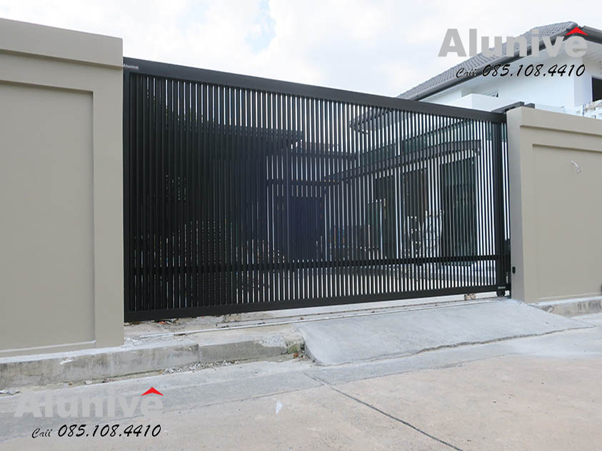 Aluminium Auto Gate