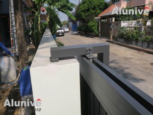 Aluminium Gate Guide Rail แบบซ่อนรางบน สวยคงทน สำหรับประตูรั้วบานเลื่อน