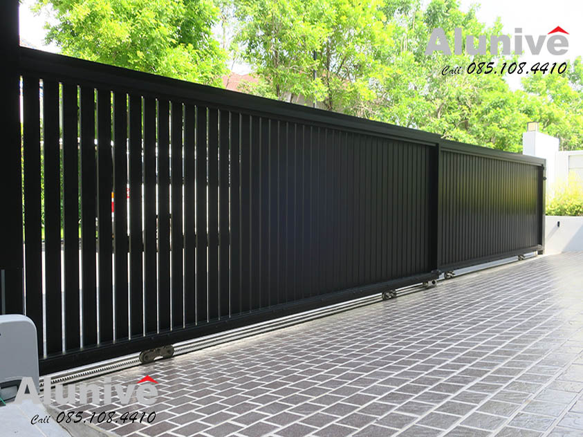 2 Panal Sliding Gate Aluminium  @The Marq Pinklow-Sai2