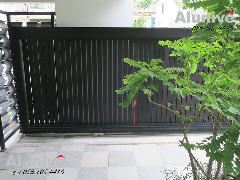 Aluminum Sliding Gate for Driveways @ The City Sathorn Suksawat